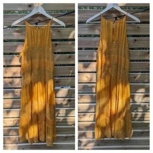 HD in Paris sleeveless yellow midi dress M